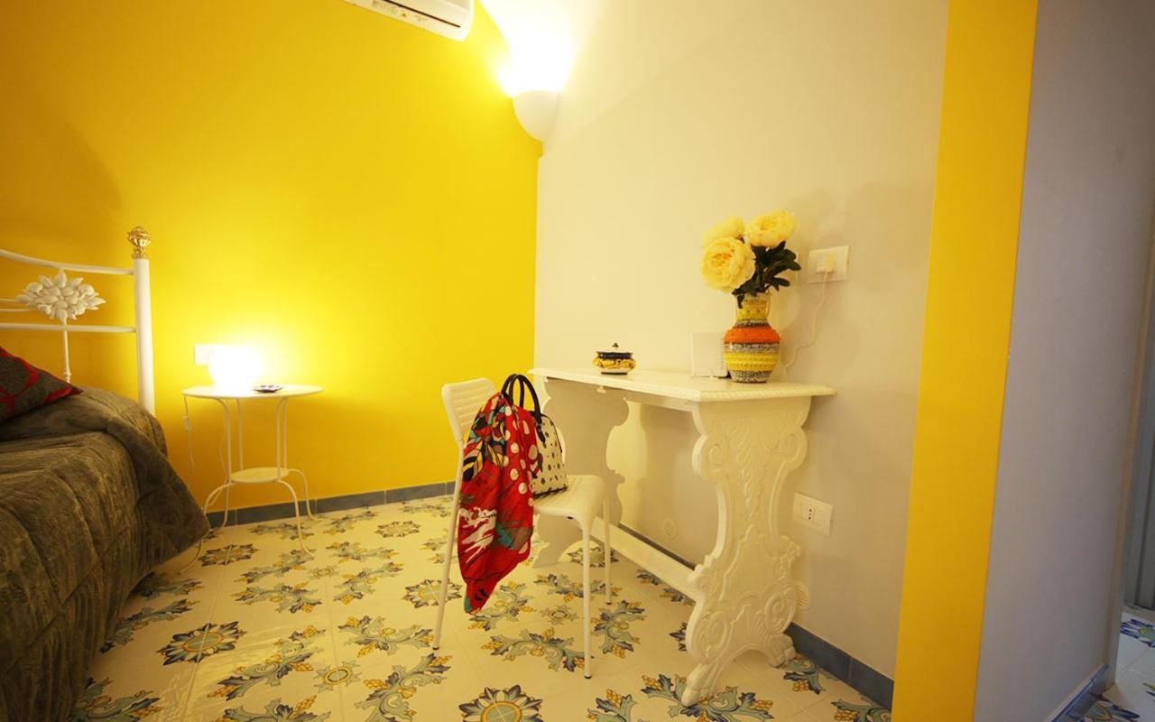 Domus Vilu Bed & Breakfast Nocera Superiore Exterior photo